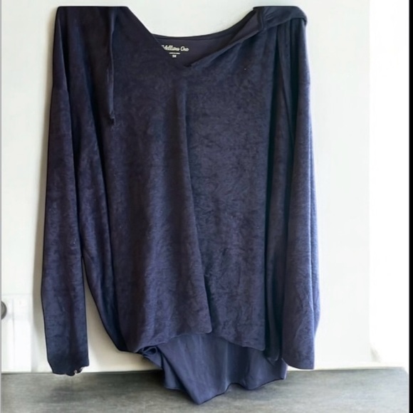 Rebellious One Polyester, hooded top - Picture 1 of 6